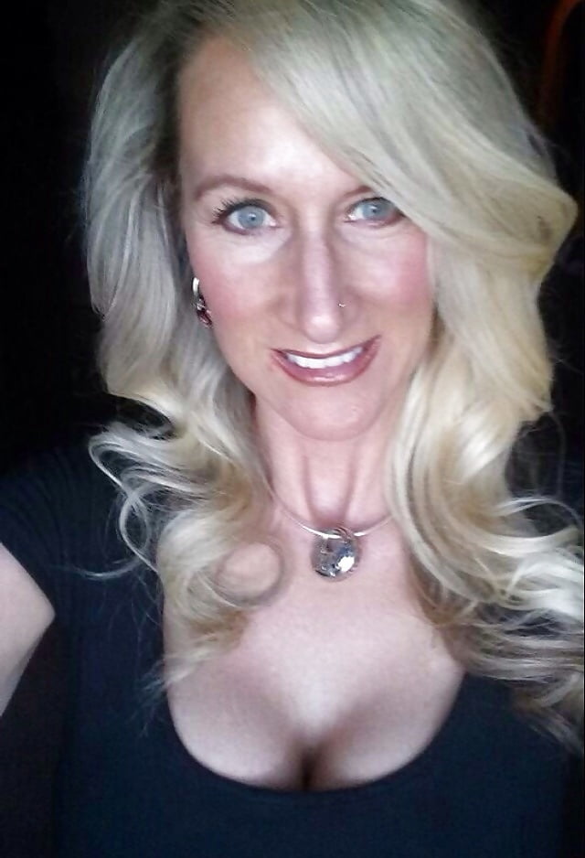 Mi colección de selfies - milfs
 #98789503