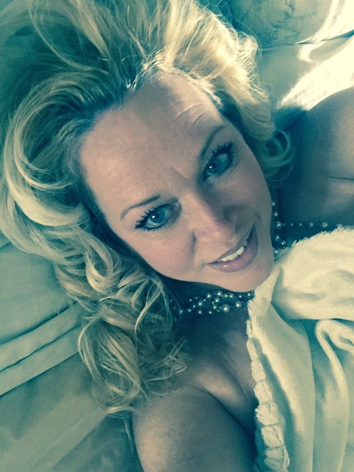 Mi colección de selfies - milfs
 #98789597