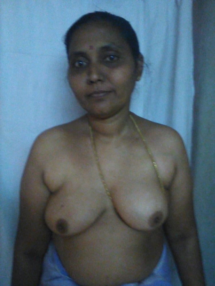 Tamilische indische Frau Milf
 #94636116