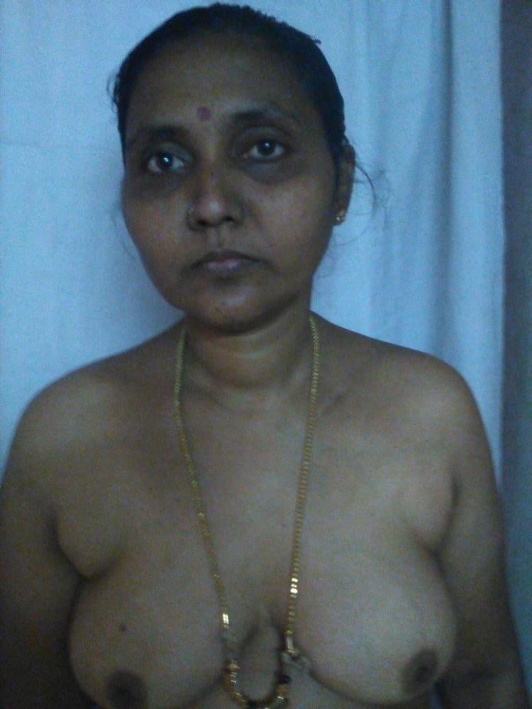 Tamilische indische Frau Milf
 #94636138