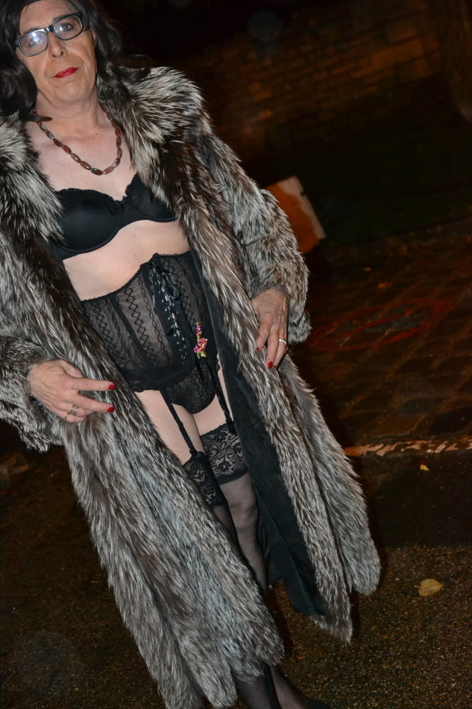 Crossdressing in fur #91759461