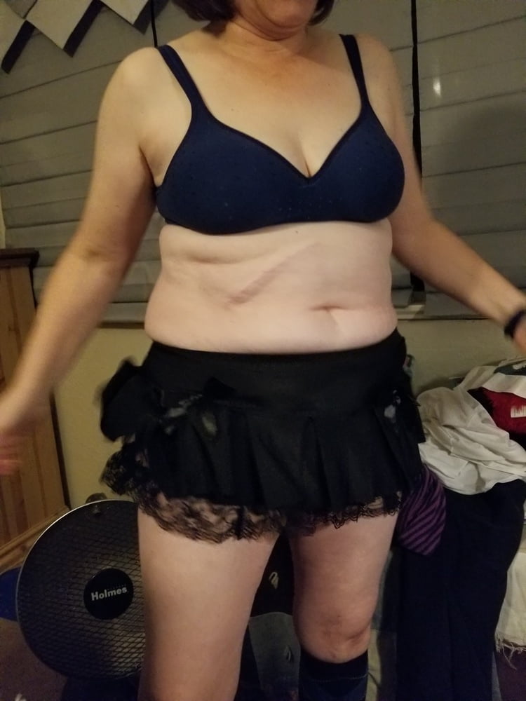 Mi esposa mormona sexy en una falda sexy
 #103697477