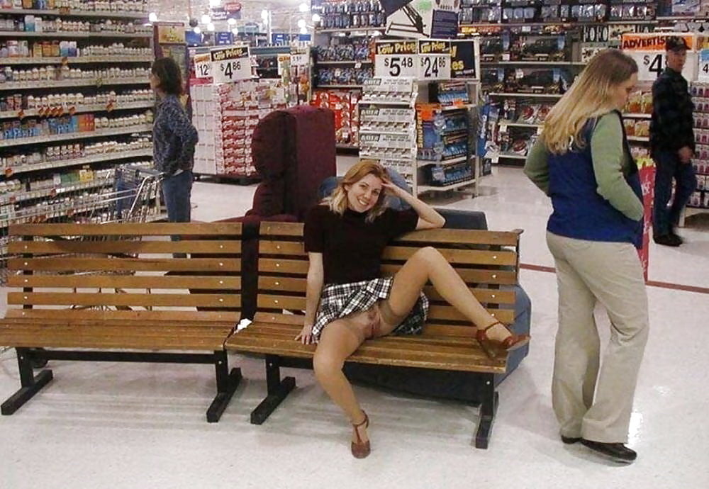 FLASHING IN SHOPS #93581275