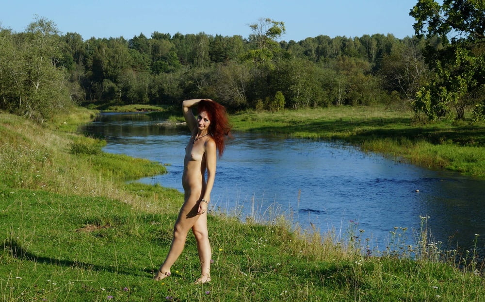 Disfrutando al aire libre 267
 #96428861