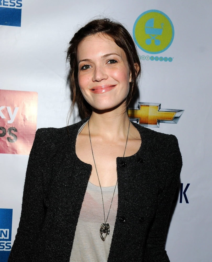 Mandy moore - lucky magazine's lucky shops la (7 abril 2011)
 #87481704