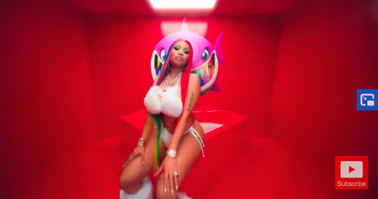 Nicki è una dea
 #93676536