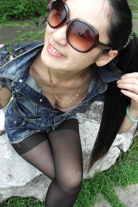 Asia chica con gafas 10
 #106122446