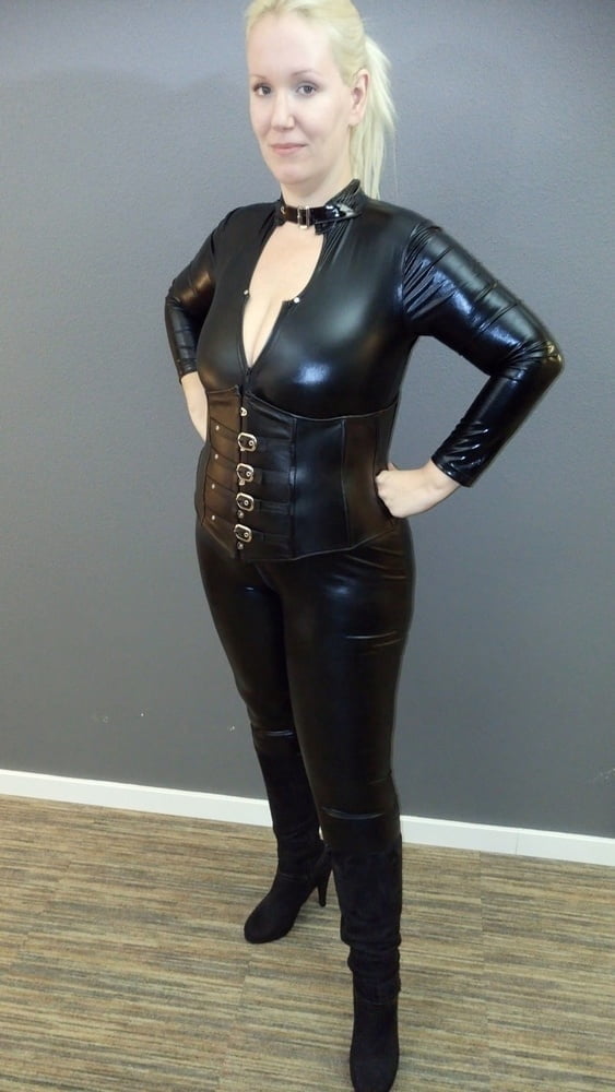 Latex Rubber Milf Mature BBW March issue #105295063
