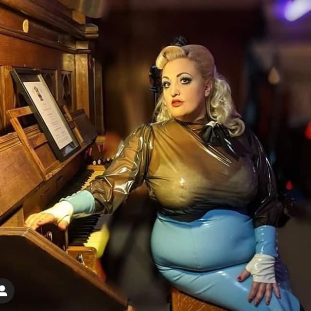 Latex Rubber Milf Mature BBW March issue #105295248