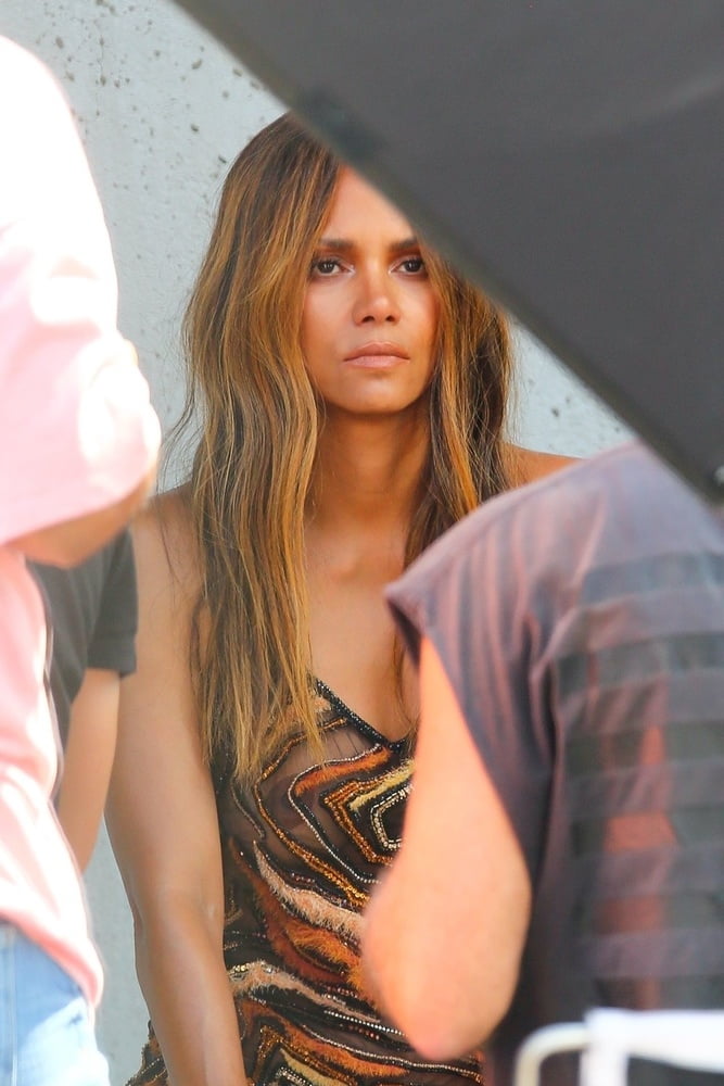 Halle Berry #81726776