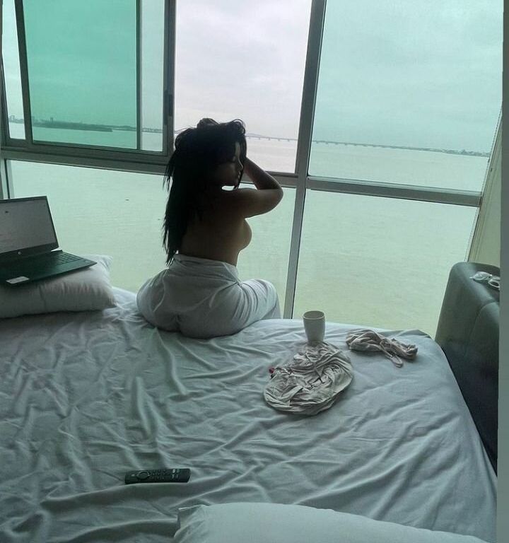 Alejandra Quiroz desnuda #107931694