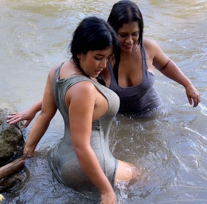 Alejandra Quiroz desnuda #107931765