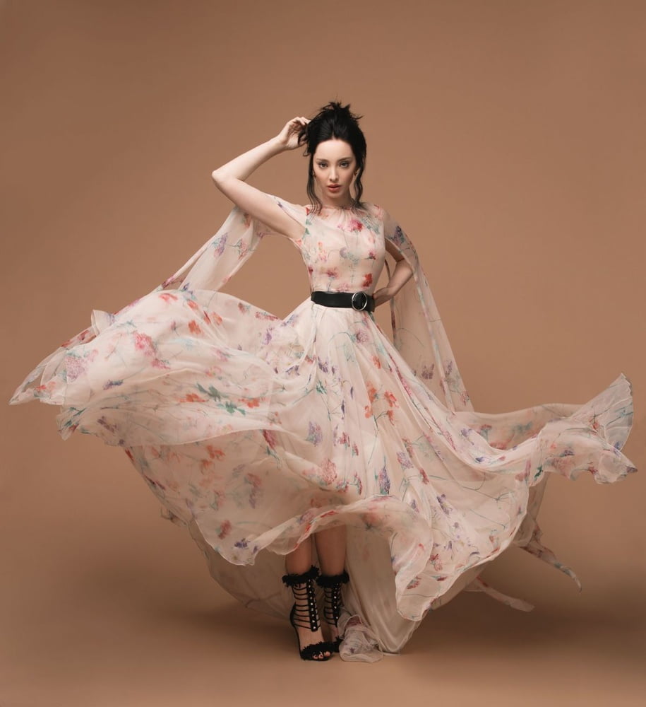 Emma dumont tiny dancer
 #95137983