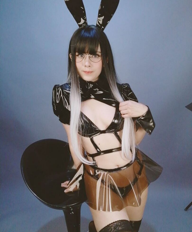 Whiterabbit.exe nude #109686698