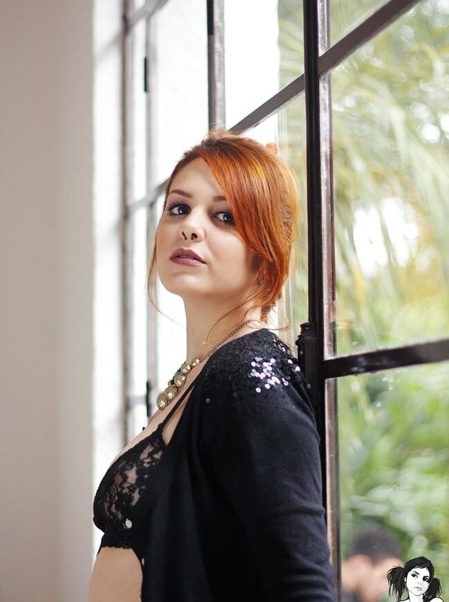 Showliana desnuda #108150070