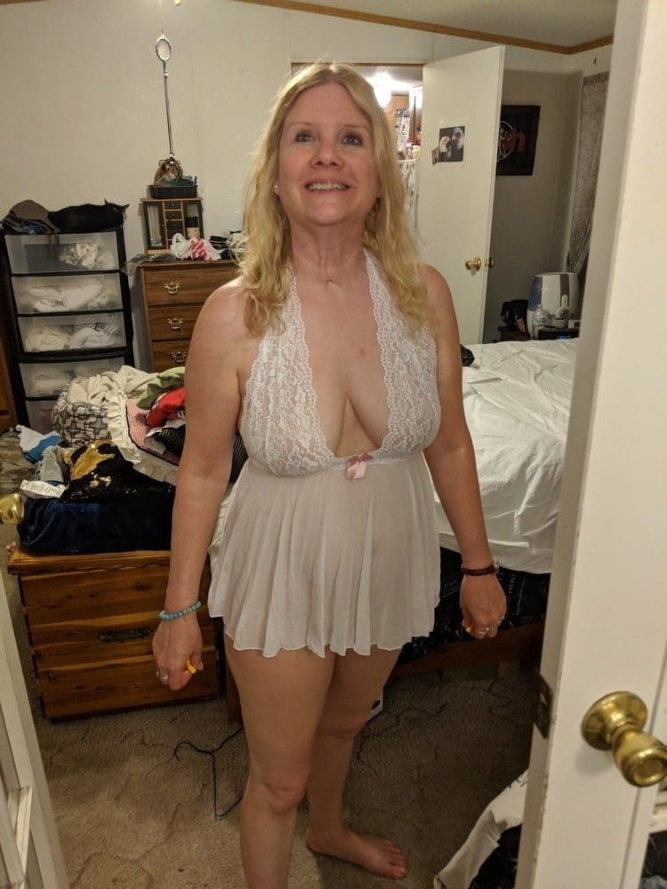 Sexy Grandma Spread her Legs 16 #87566969