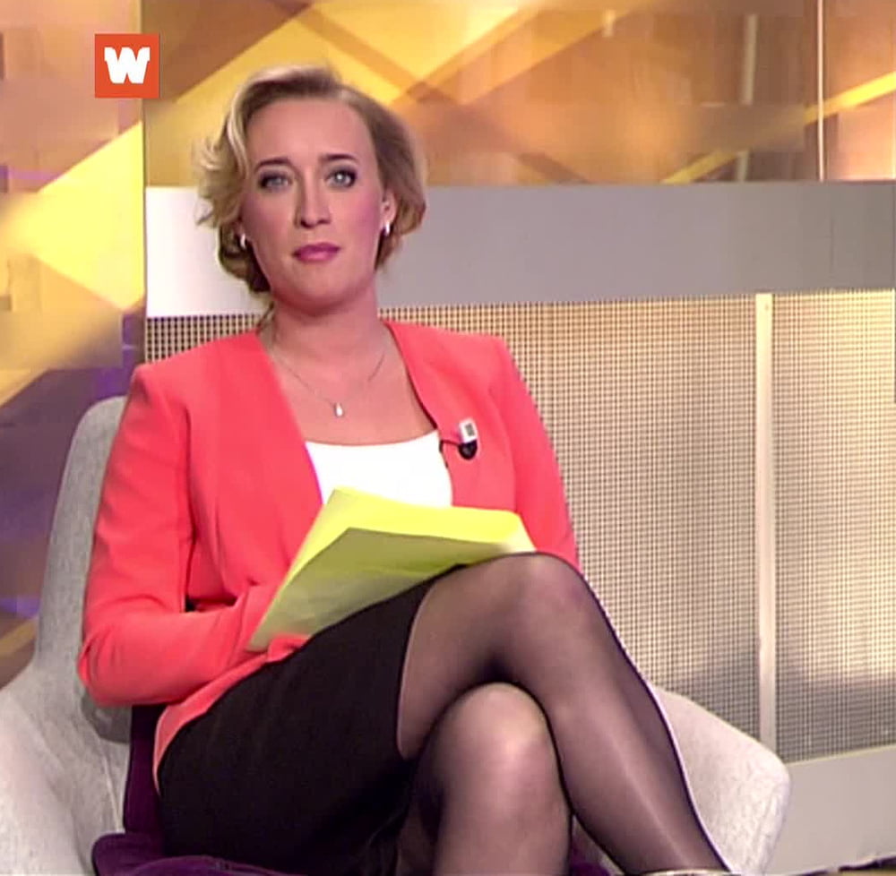 オランダのテレビ番組の乳房のエバ・ジネック
 #80253104