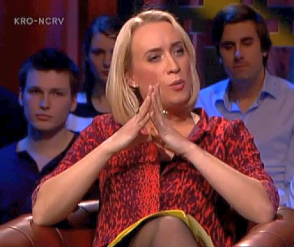 オランダのテレビ番組の乳房のエバ・ジネック
 #80253106