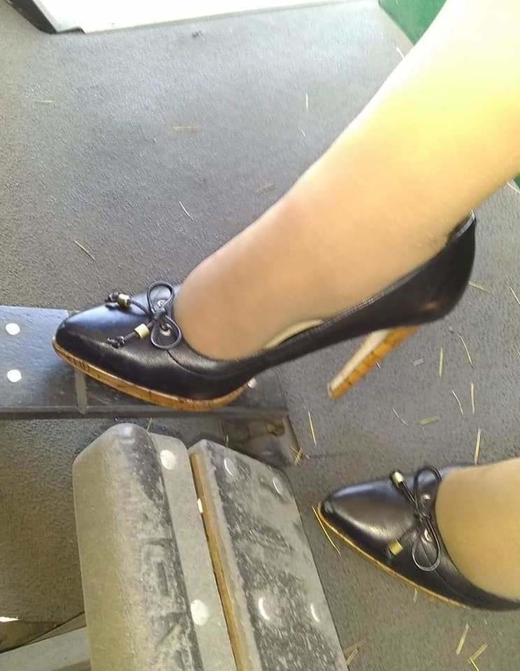 Heels Girs and pedals #79830094