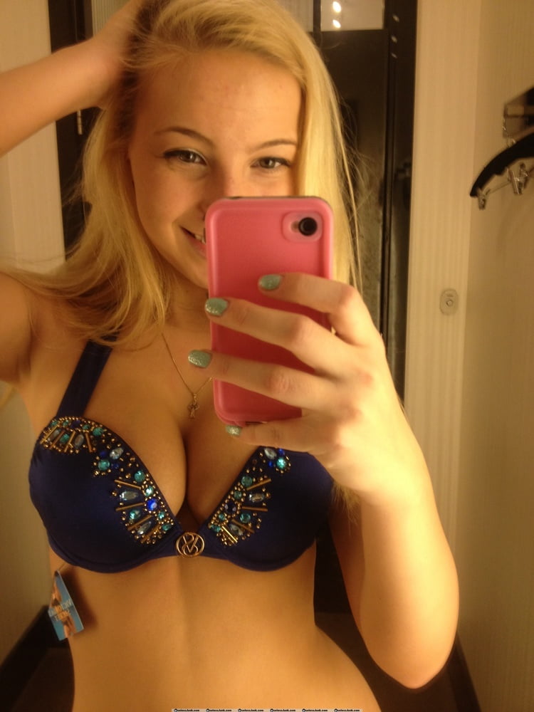 露出した妻たち 11
 #93891164