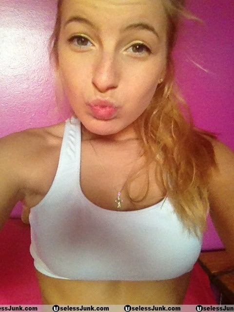 露出した妻たち 11
 #93891320