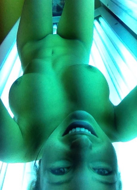 露出した妻たち 11
 #93891333