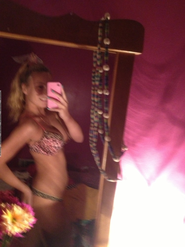 露出した妻たち 11
 #93891335