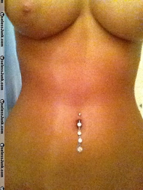 露出した妻たち 11
 #93891358