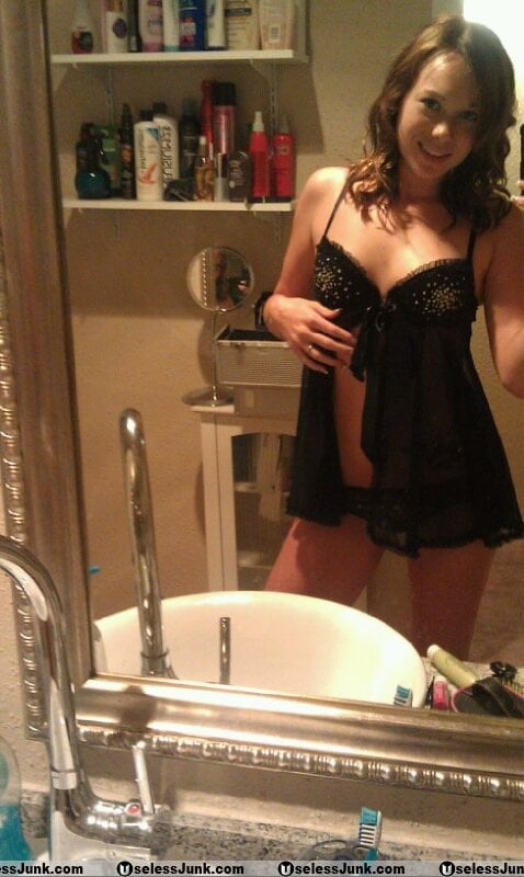 露出した妻たち 11
 #93891415