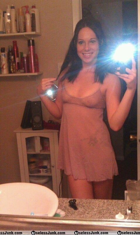 露出した妻たち 11
 #93891424