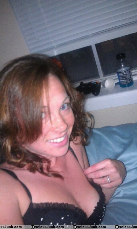 露出した妻たち 11
 #93891430