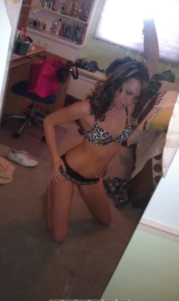 露出した妻たち 11
 #93891453