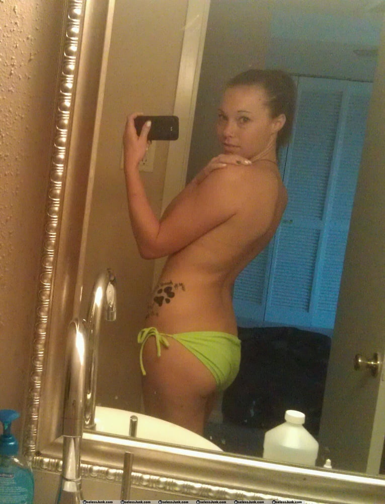 露出した妻たち 11
 #93891456