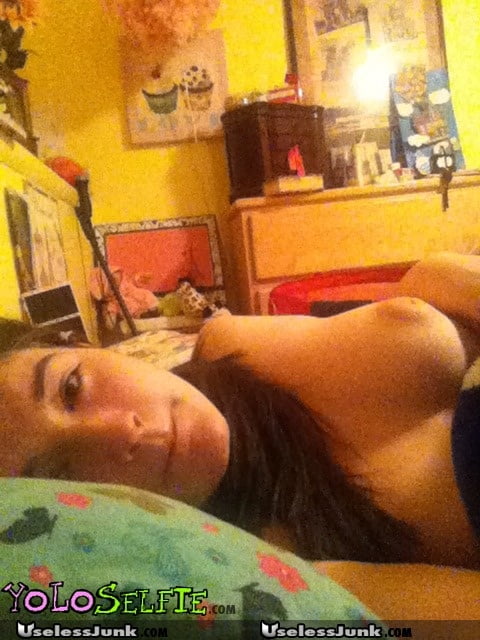 露出した妻たち 11
 #93891482