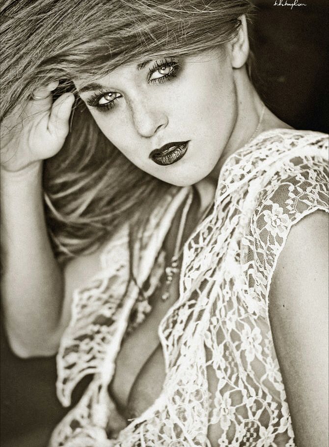 Leanna Decker nude #109077946