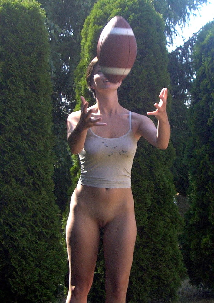 Erection Time again, Bottomless ! #91372521