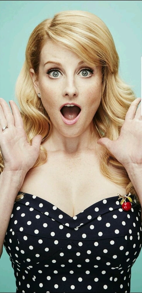 セクシーなセレブ、巨乳、ポッキーを公開! #5
 #80690674