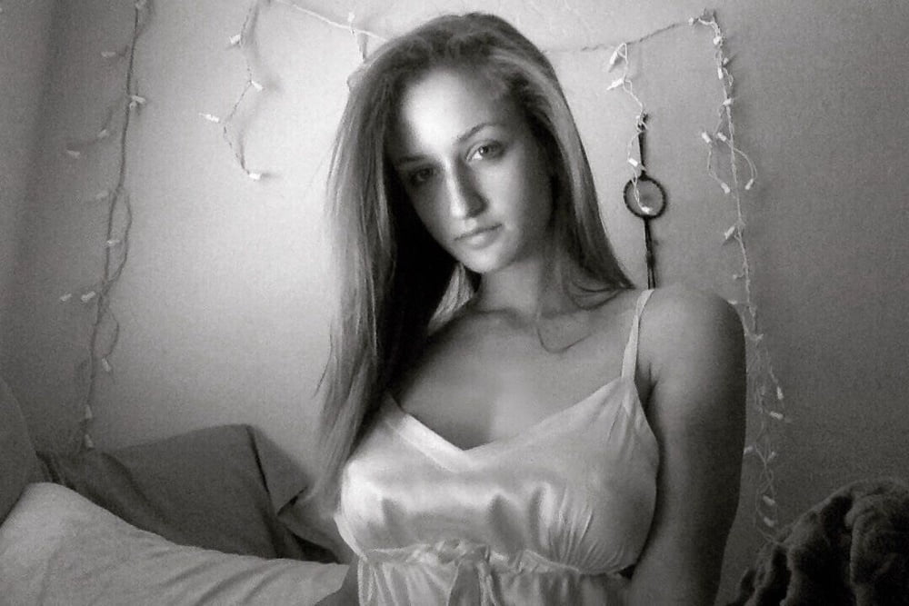 mature 685 #99602080