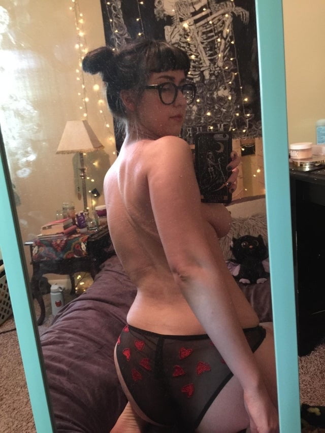 Goth, alt, Emo etc 1 #94616188