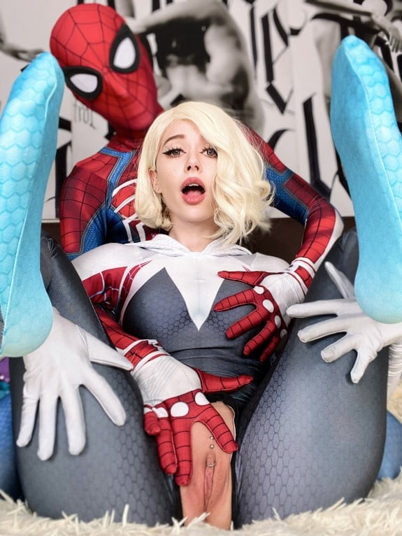 Ma di troie ce ne son tante...? e di donne...?
 #101842087