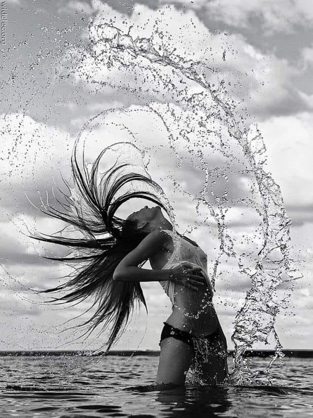 Ma di troie ce ne son tante...? e di donne...?
 #101842192