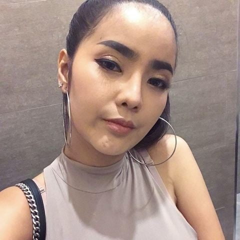 Ma di troie ce ne son tante...? e di donne...?
 #101842300