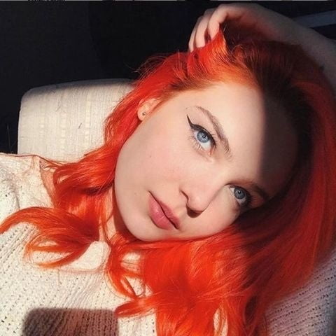 Ma di troie ce ne son tante...? e di donne...?
 #101842309