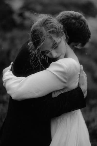 Ma di troie ce ne son tante...? e di donne...?
 #101842383