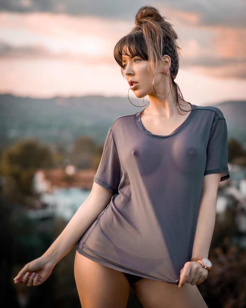 Ma di troie ce ne son tante...? e di donne...?
 #101842458