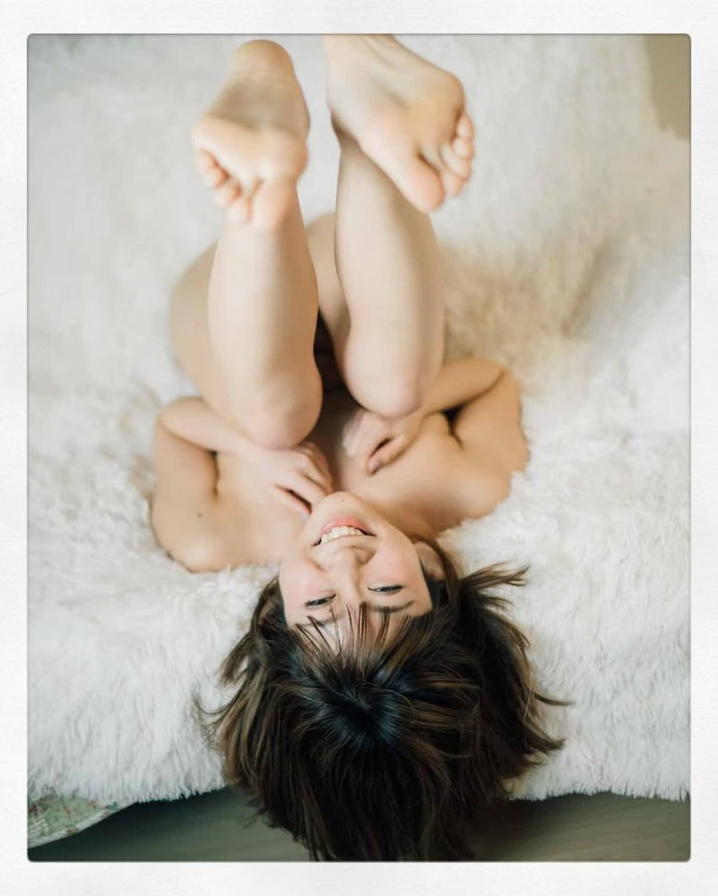 Ma di troie ce ne son tante...? e di donne...?
 #101843029