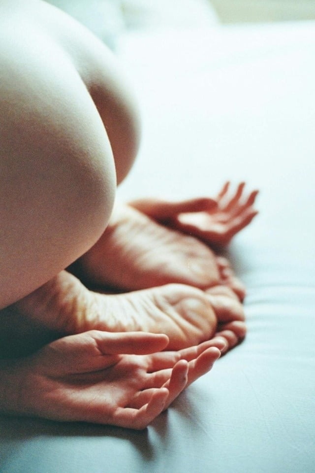 Ma di troie ce ne son tante...? e di donne...?
 #101843146