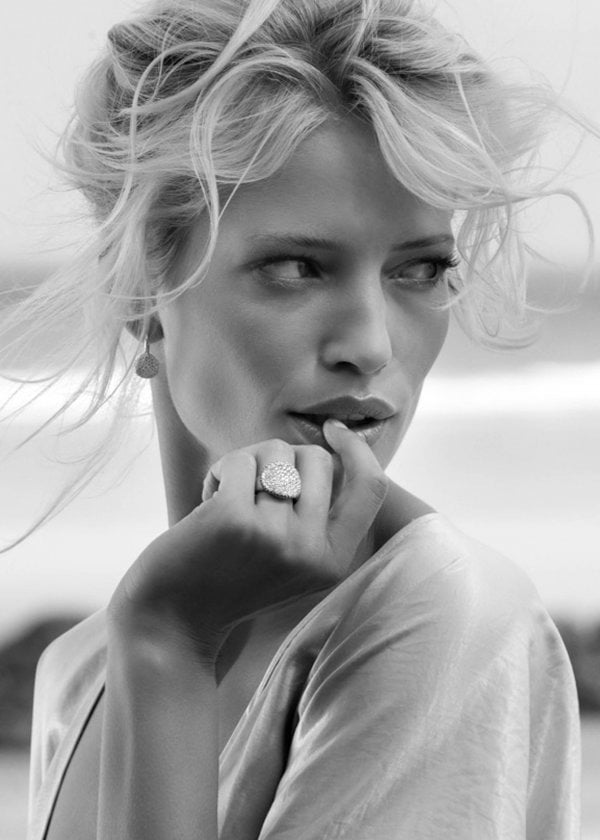 Ma di troie ce ne son tante...? e di donne...?
 #101843210