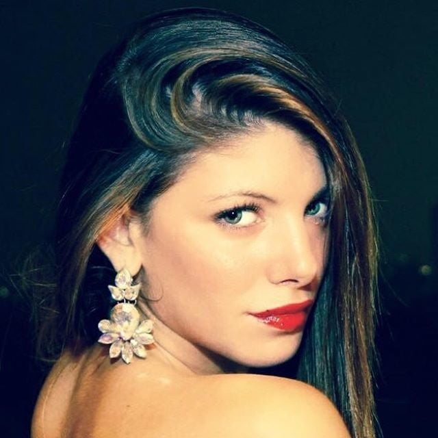 Ma di troie ce ne son tante...? e di donne...?
 #101843383