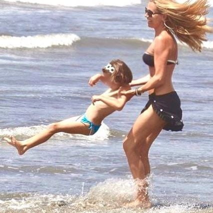 Ma di troie ce ne son tante...? e di donne...?
 #101843712